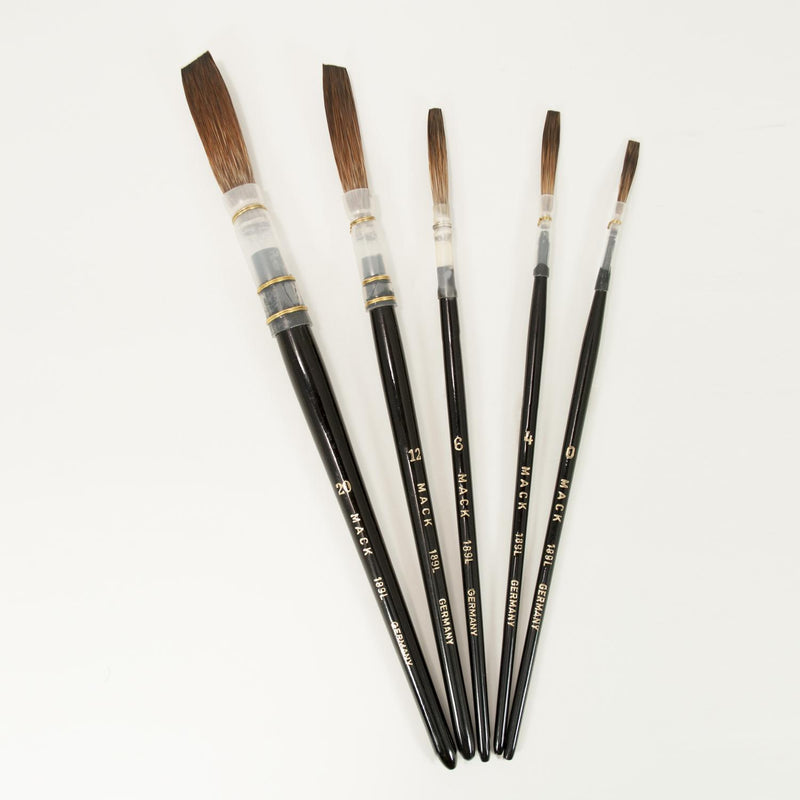 Gray Pencil Quill/ Size 9 / Black handle / 1 Ea.