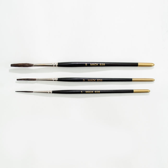 Mack Brushes Outliner - Kazan Squirrel